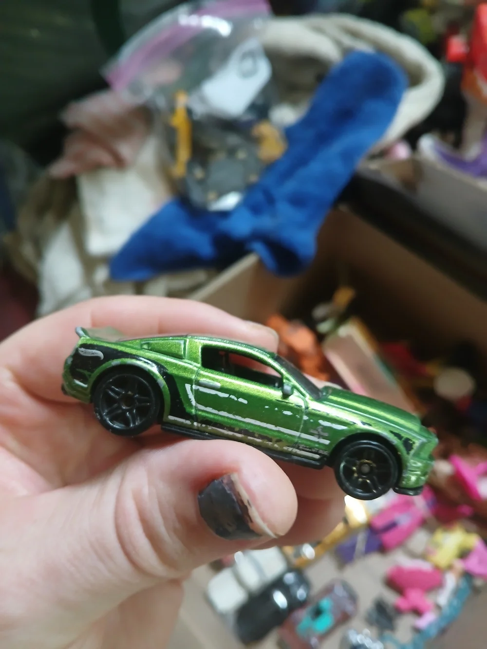 1:64 scale 2013 Hot Wheels '10 Ford Shelby GT500 Super Snake